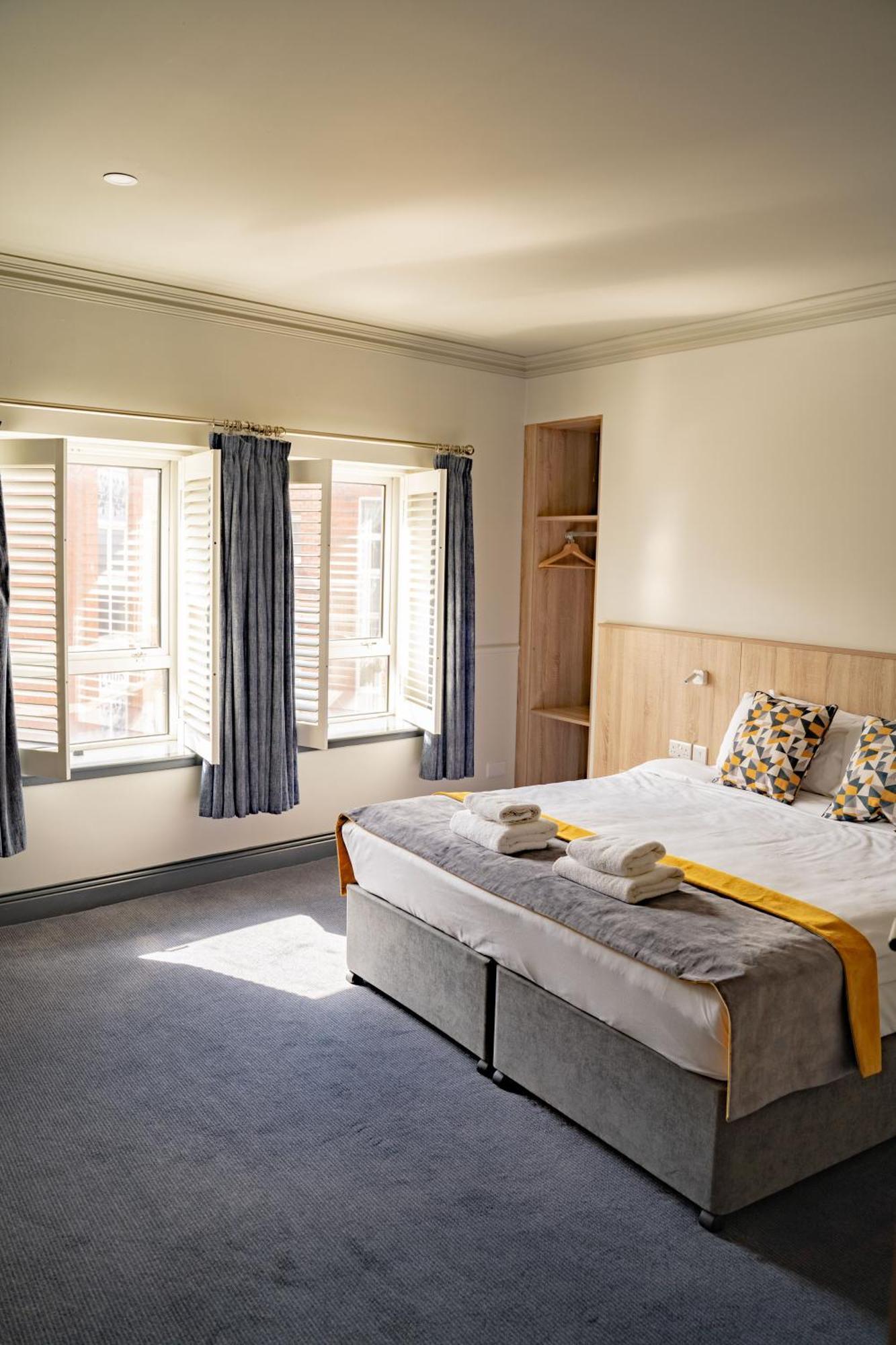 The Old Quarter Townhouse Hotel Limerick Junction Екстериор снимка