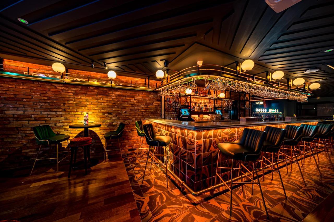 The Old Quarter Townhouse Hotel Limerick Junction Екстериор снимка