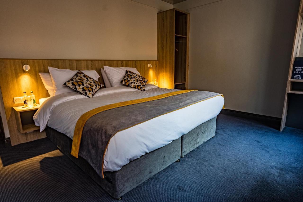 The Old Quarter Townhouse Hotel Limerick Junction Екстериор снимка