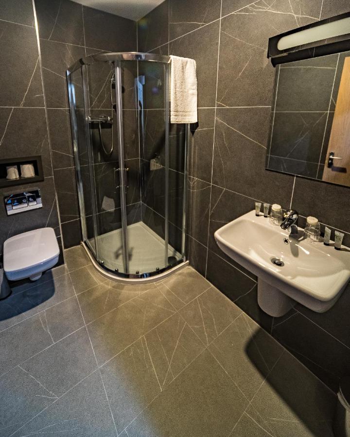 The Old Quarter Townhouse Hotel Limerick Junction Екстериор снимка